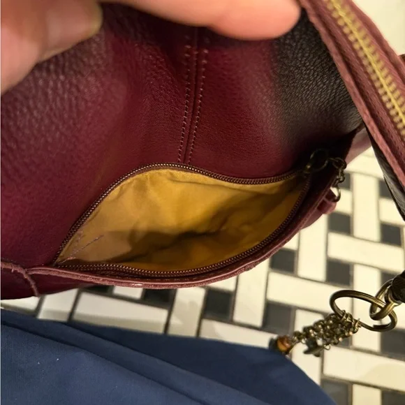 The Sak Lucia Leather crossbody purse Shoulder Bag - Picture 4 of 9